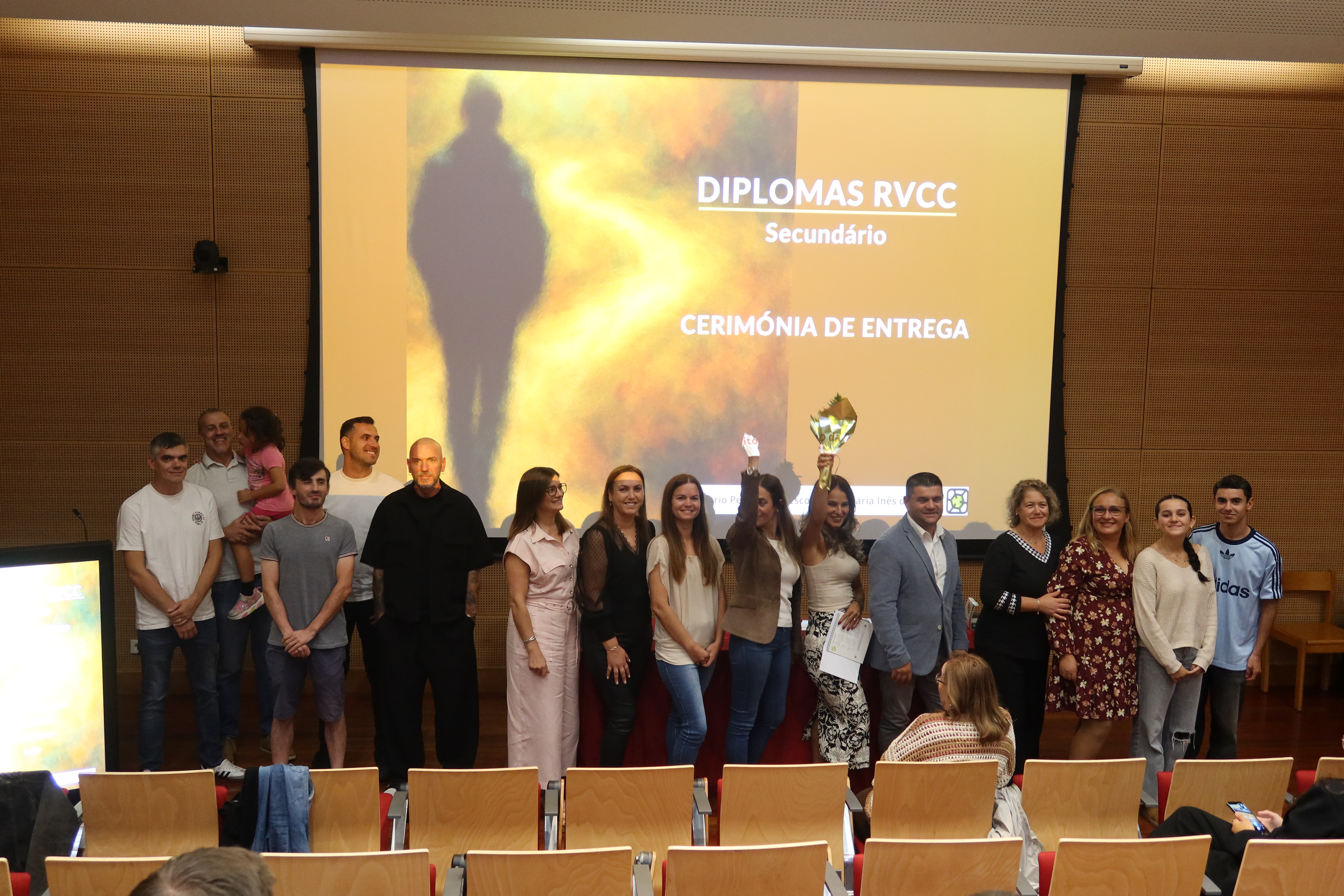 <span  class="uc_style_uc_tiles_grid_image_elementor_uc_items_attribute_title" style="color:#ffffff;">RVCC_07</span>